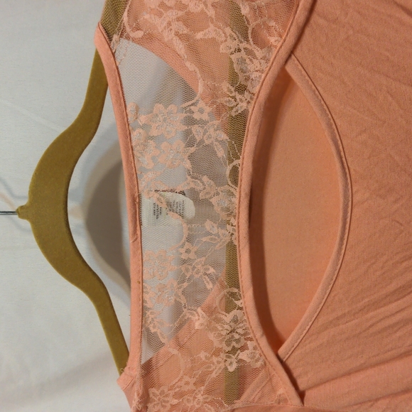 Pinc maternity blouse size medium - Picture 4 of 7